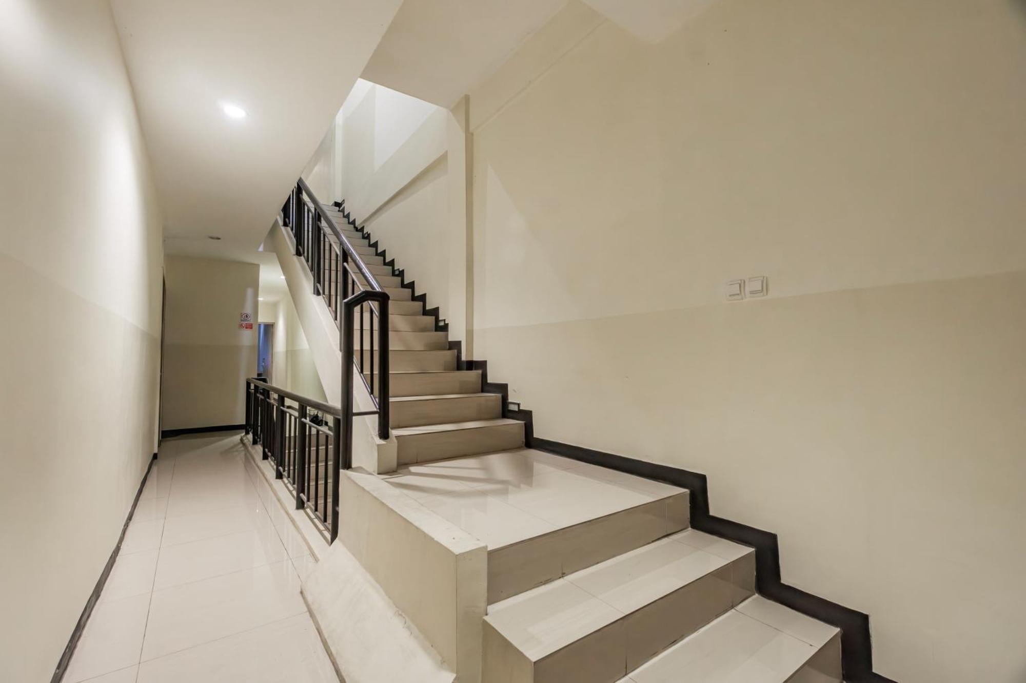 Ace Business Hotel Galaxy Surabaya Luaran gambar